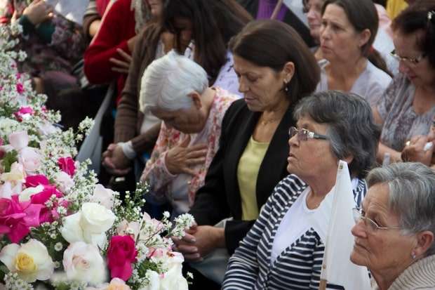 Romaria atrai milhares de devotos a Caravaggio neste domingo 16 Romaria atrai milhares de devotos a Caravaggio neste domingo