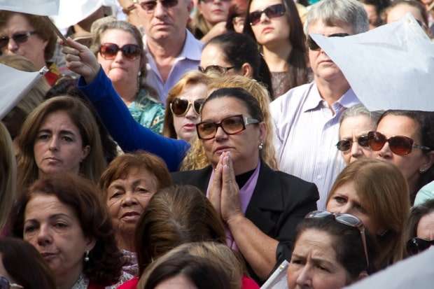 Romaria atrai milhares de devotos a Caravaggio neste domingo 17 Romaria atrai milhares de devotos a Caravaggio neste domingo