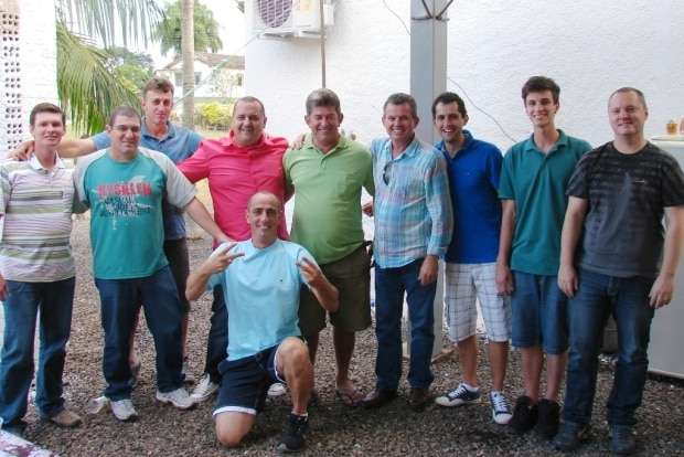 O aniversario de Renato Rampinelli reuniu um público animado e “suprapartidário”.