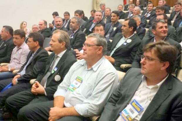 Prefeitos e bancada Catarinense fazem reunião em Brasília 1 Prefeitos e bancada Catarinense fazem reunião em Brasília