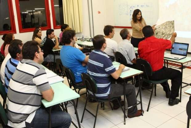 Pessoas com 50 anos ou mais têm benefícios ao fazer um curso superior na Unesc