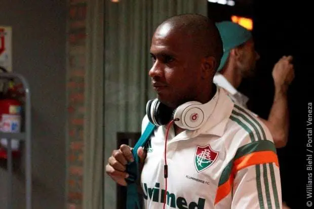 Sem Fred, Fluminense chega à Nova Veneza