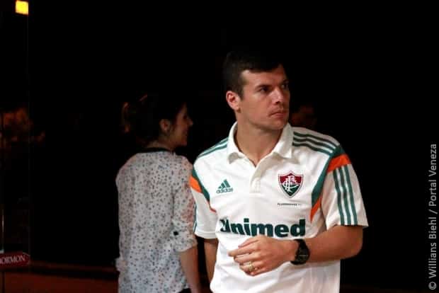 Sem Fred, Fluminense chega à Nova Veneza