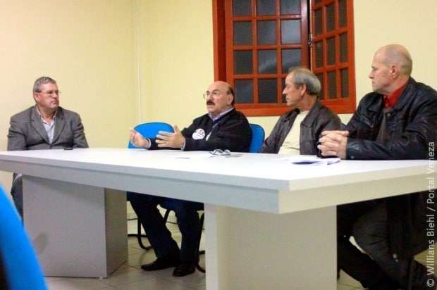 Candidatos a deputados federal e estadual reúnem lideranças do PMDB em Nova Veneza