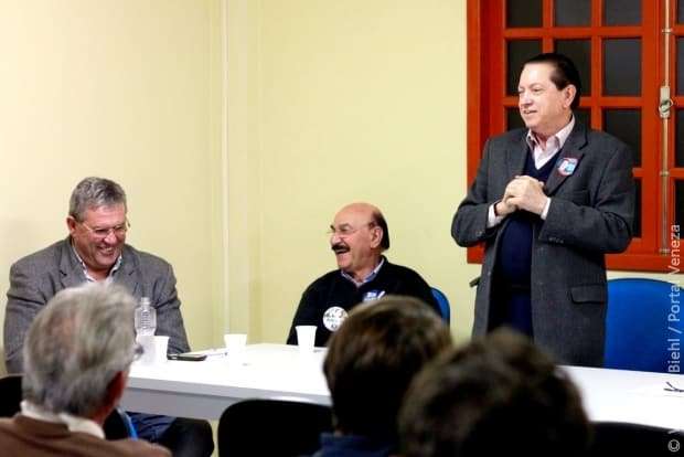 Candidatos a deputados federal e estadual reúnem lideranças do PMDB em Nova Veneza