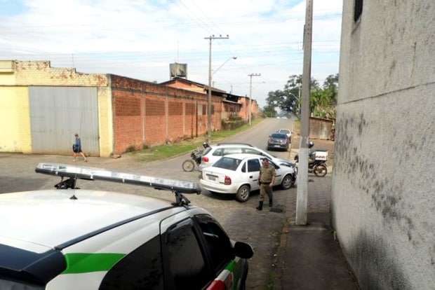 Ao não respeitar preferencial motorista provoca acidente no Caravaggio