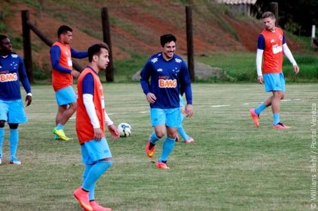 Cruzeiro treina em Nova Veneza
