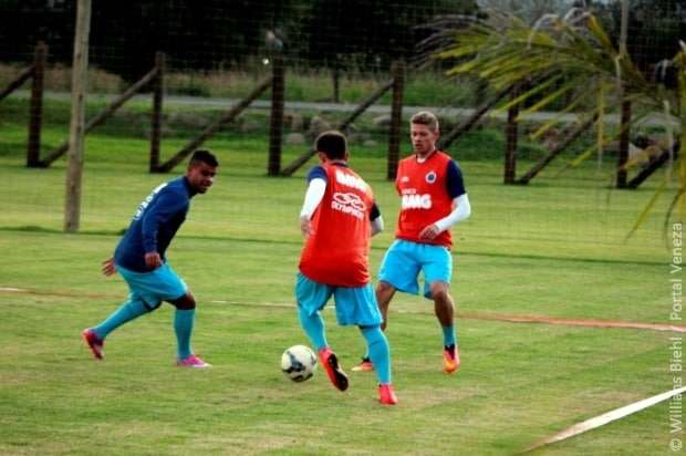 Cruzeiro treina em Nova Veneza