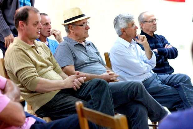 Membros do Coral Peregrinos da Montanha elegem nova diretoria