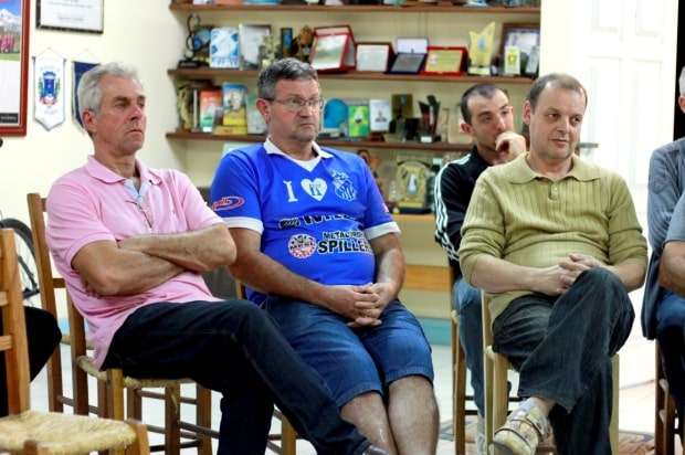 Membros do Coral Peregrinos da Montanha elegem nova diretoria