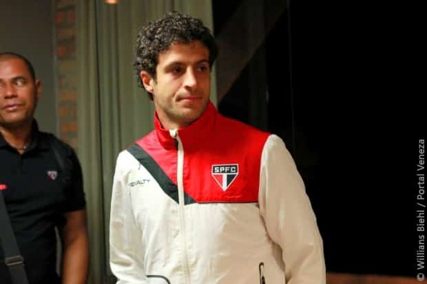 Delegação do São Paulo já está em Nova Veneza para partida contra o Criciúma