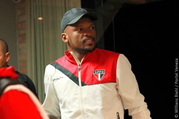 Delegação do São Paulo já está em Nova Veneza para partida contra o Criciúma 1 Delegação do São Paulo já está em Nova Veneza para partida contra o Criciúma