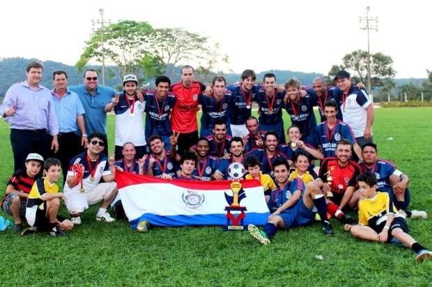 Nova Veneza Esporte Clube, sagrou-se Campeão do Campeonato Municipal de Futebol de Campo 2014 vencendo o Rio Cedro Médio por 2 a 0. Lembrando que o mesmo está na final do campeonato de Futebol de Salão 2014. O clube é presidido pelo advogado Dado Ghislandi.