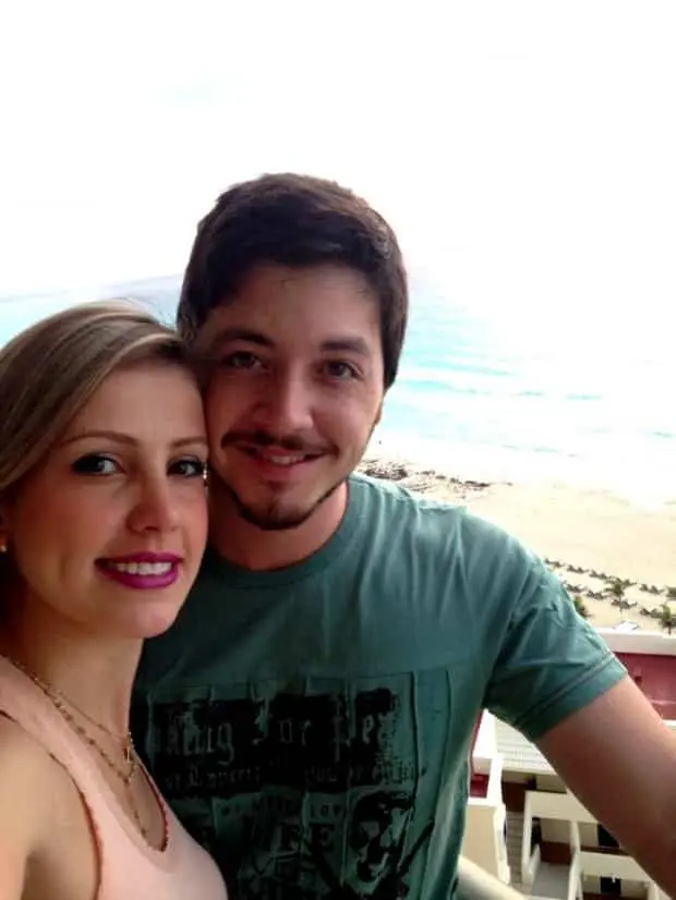 O mais novo casal do pedaço curtindo Cancun - Ana Cláudia Aguiar Silva Adamante e Guilherme Iwasse Adamante