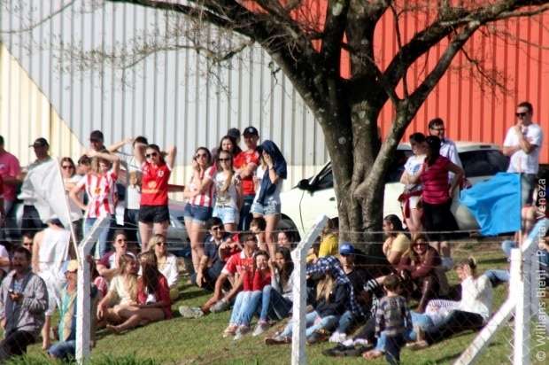 Metropolitano vence o clássico da polenta
