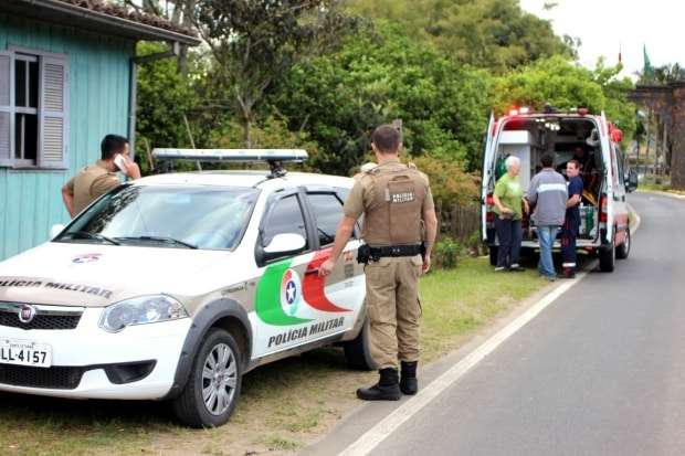 Idoso passa mal e cai em barranco nas margens do Rio Mãe Luzia