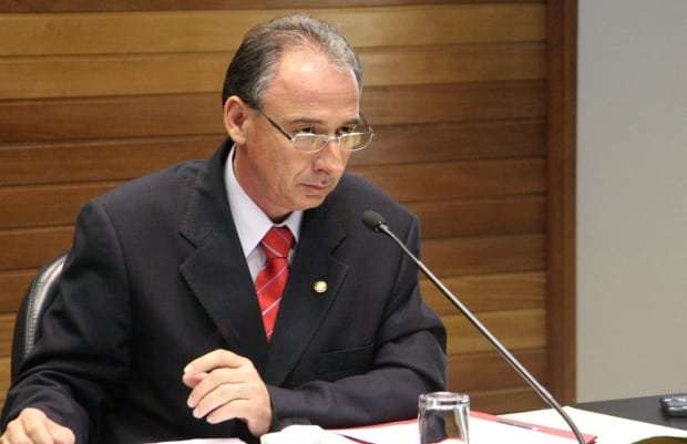 TRE-SC discute situação da urna de Içara que tirou a reeleição de Dóia Guglielmi
