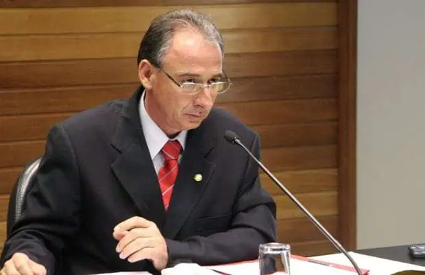 TRE-SC discute situação da urna de Içara que tirou a reeleição de Dóia Guglielmi