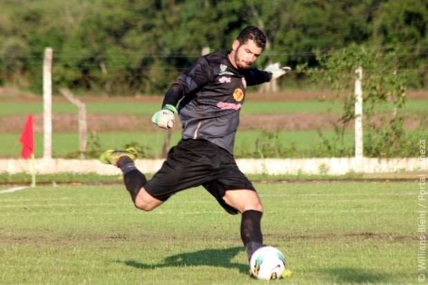 Metropolitano derrota a invencibilidade do Meleiro 3 Metropolitano derrota a invencibilidade do Meleiro