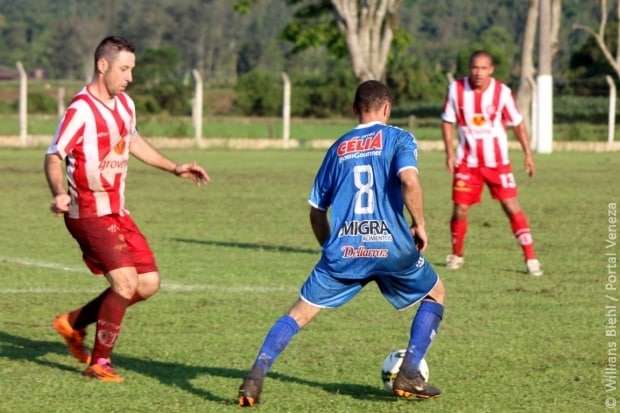 Metropolitano derrota a invencibilidade do Meleiro 4 Metropolitano derrota a invencibilidade do Meleiro