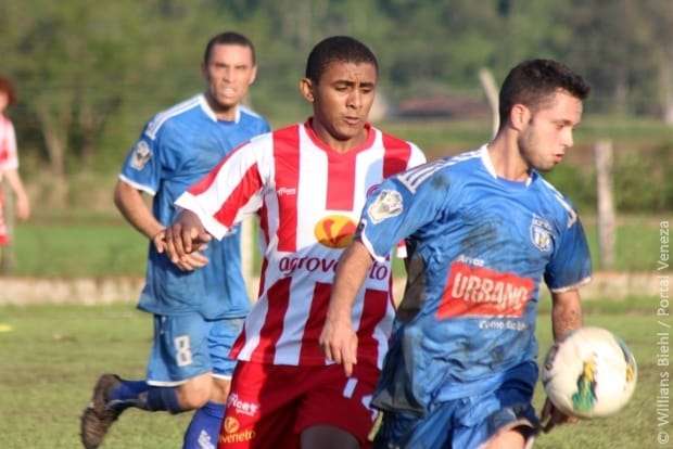 Metropolitano derrota a invencibilidade do Meleiro 6 Metropolitano derrota a invencibilidade do Meleiro