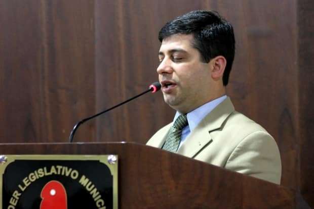 Vereador Dado Ghislandi solicita instalação de aparelho de ar condicionado na capela mortuária municipal 1 Vereador Dado Ghislandi solicita instalação de aparelho de ar condicionado na capela mortuária municipal