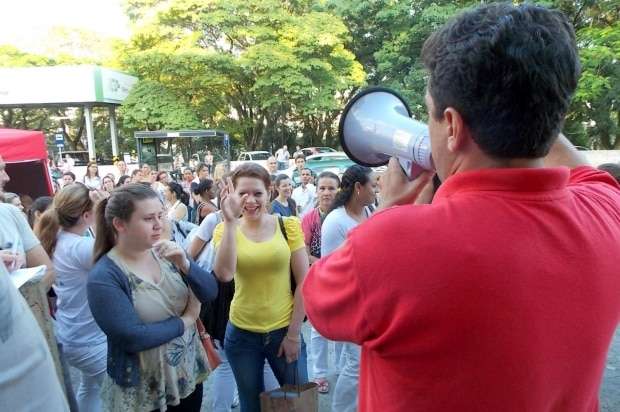  Trabalhadores dos hospitais rejeitam 1%  e podem paralisar