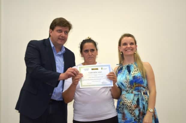 Programa Mulheres Mil de Nova Veneza forma zeladoras