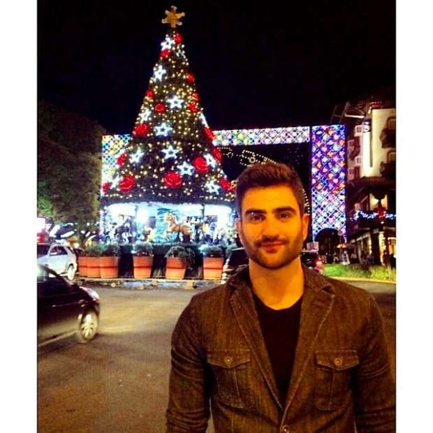 Ricardo Mazzorana: Um beijo especial para Marlene Bressan, minha leitora assídua. 5 Régis França curtindo o clima natalino de Gramado.