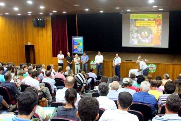 Encontro Sul Catarinense de Agroecologia é realizado em Nova Veneza 1 Encontro Sul Catarinense de Agroecologia é realizado em Nova Veneza