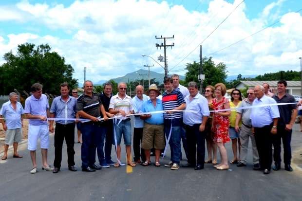 Interior de Nova Veneza recebe mais uma pavimentação asfáltica 1 Interior de Nova Veneza recebe mais uma pavimentação asfáltica