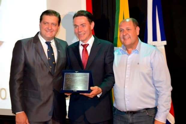 Prefeitura reconhece empreendedores com premiação 48 Prefeitura reconhece empreendedores com premiação