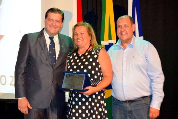 Prefeitura reconhece empreendedores com premiação 61 Prefeitura reconhece empreendedores com premiação