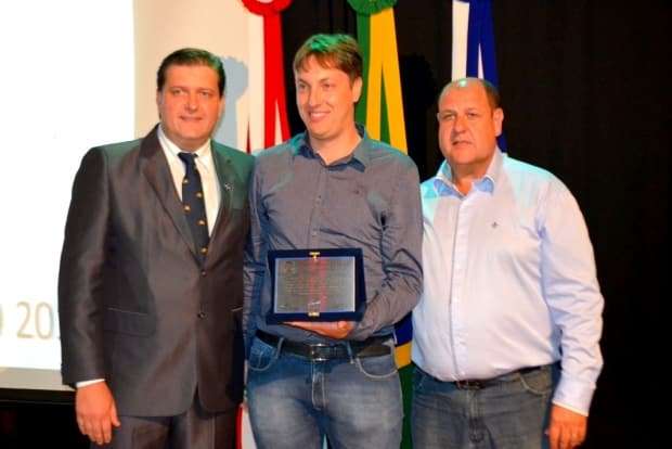 Prefeitura reconhece empreendedores com premiação 62 Prefeitura reconhece empreendedores com premiação