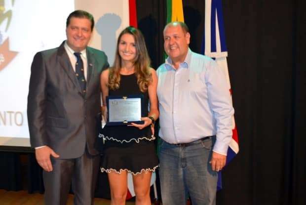 Prefeitura reconhece empreendedores com premiação 67 Prefeitura reconhece empreendedores com premiação