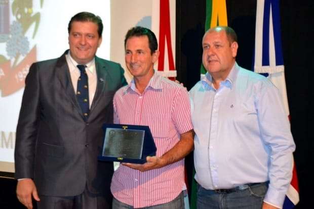 Prefeitura reconhece empreendedores com premiação 14 Prefeitura reconhece empreendedores com premiação