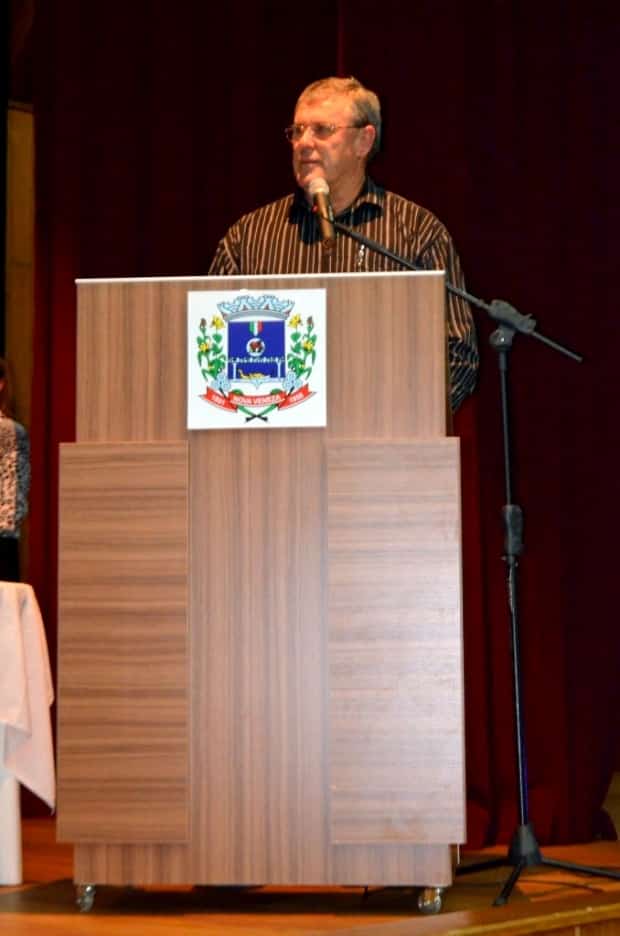 Prefeitura reconhece empreendedores com premiação 31 Prefeitura reconhece empreendedores com premiação