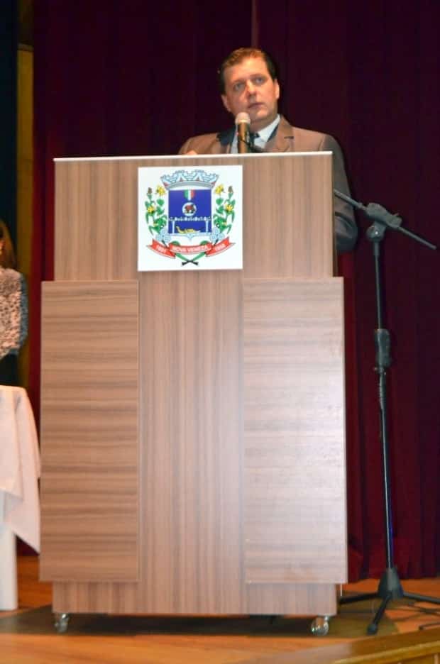 Prefeitura reconhece empreendedores com premiação 33 Prefeitura reconhece empreendedores com premiação