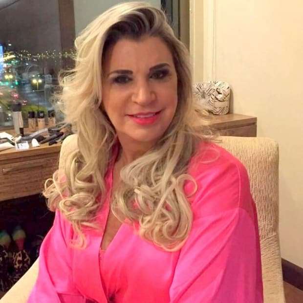 Nossa querida e poderosa Vera Sachet Olivo.