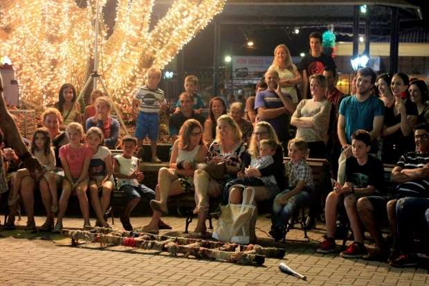 Cirquinho do Revirado encanta público na Praça Humberto Bortoluzzi 13 _MG_3809