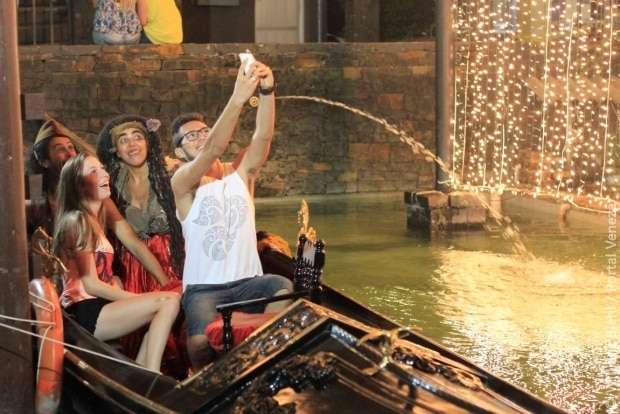 Cirquinho do Revirado encanta público na Praça Humberto Bortoluzzi 41 _MG_3909