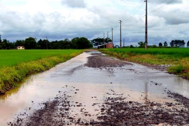 Chuva causa estragos em Nova Veneza