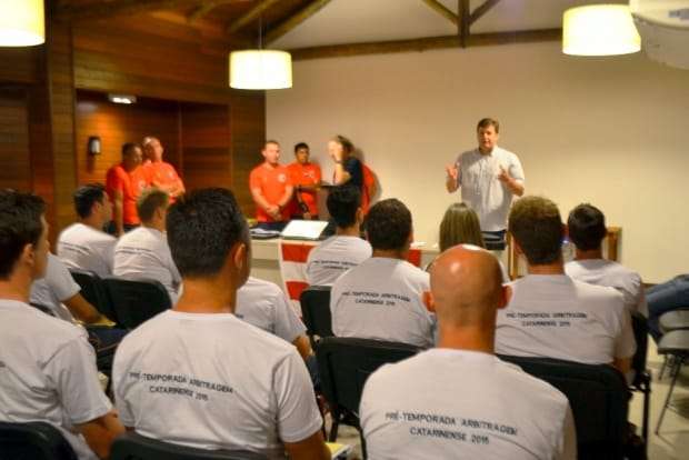 Arbitragem da FCF retorna a Nova Veneza 3 Arbitragem da FCF retorna a Nova Veneza