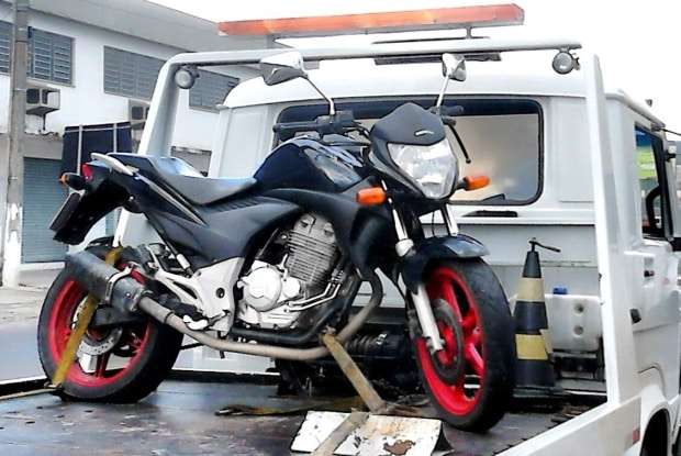 Perseguido desde Criciúma, homem é detido pela PM no Caravaggio 2 Perseguido desde Criciúma, homem é detido pela PM no Caravaggio