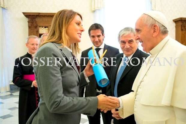 Renata Bueno encontra-se com Papa Francisco 2 Renata Bueno encontra-se com Papa Francisco