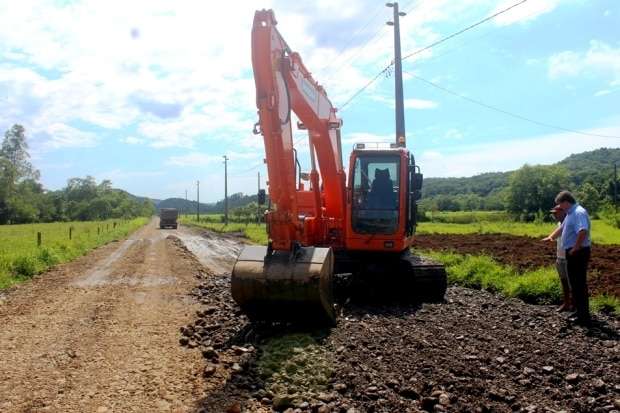 Asfalto de Vila Maria continua em ritmo acelerado