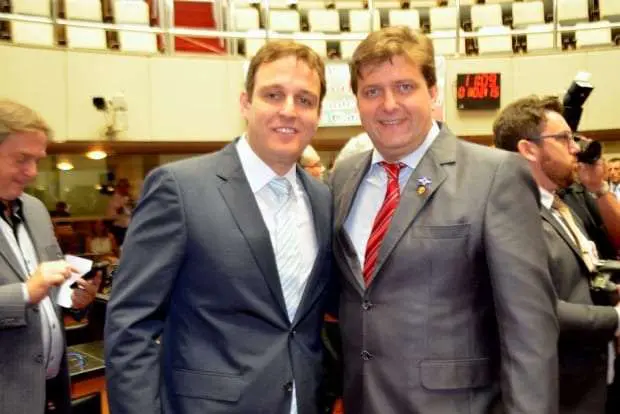 Prefeito Evandro Gava participa da eleição e posse na Alesc.