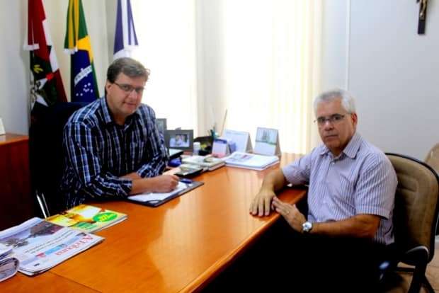 Prefeitura e SBT ampliam transmissão no município 1 Prefeitura e SBT ampliam transmissão no município