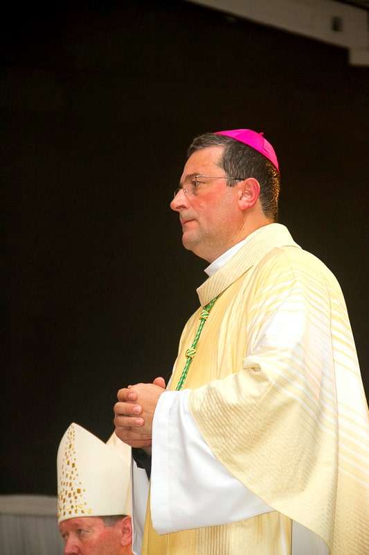 Dom Onécimo Alberton recebe o ministério episcopal