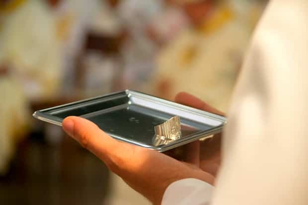 Dom Onécimo Alberton recebe o ministério episcopal